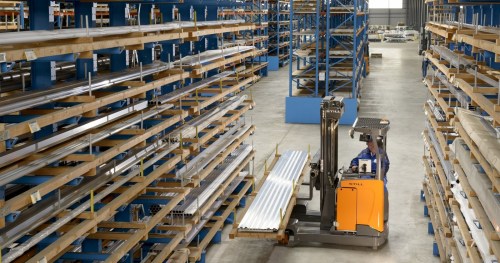 reach-trucks_FM-4W_usecase-1