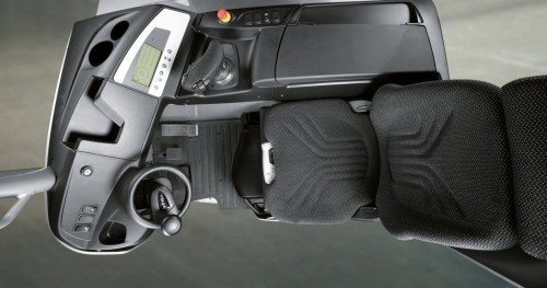 reach-trucks_FM-X-SE_working-place